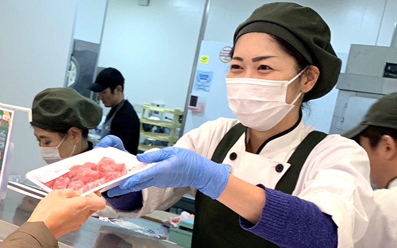 本店一階 ホールスタッフ
